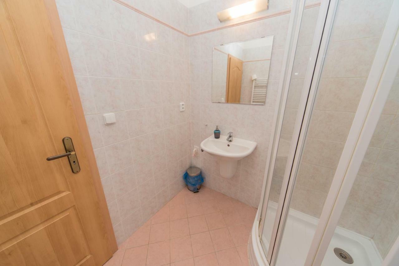 Pension U Kostela Cesky Brod エクステリア 写真