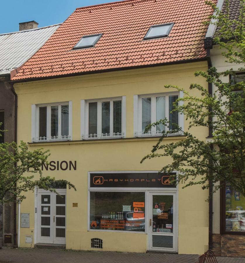 Pension U Kostela Cesky Brod エクステリア 写真